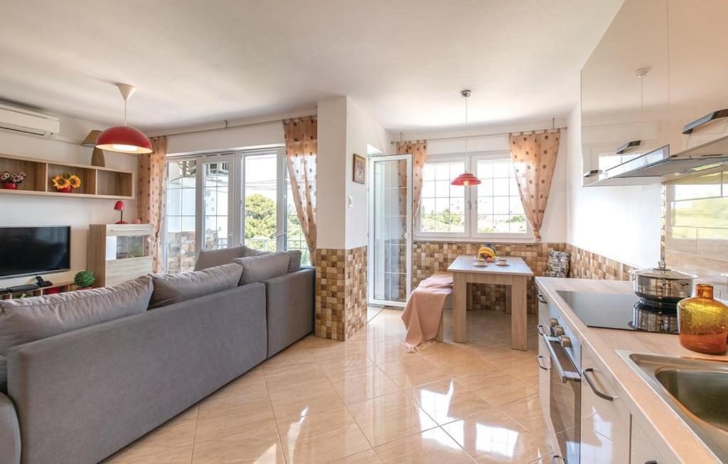 Popovic Appartement Pula Buitenkant foto