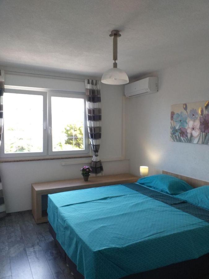 Popovic Appartement Pula Buitenkant foto