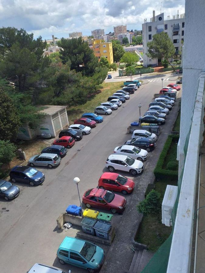 Popovic Appartement Pula Buitenkant foto