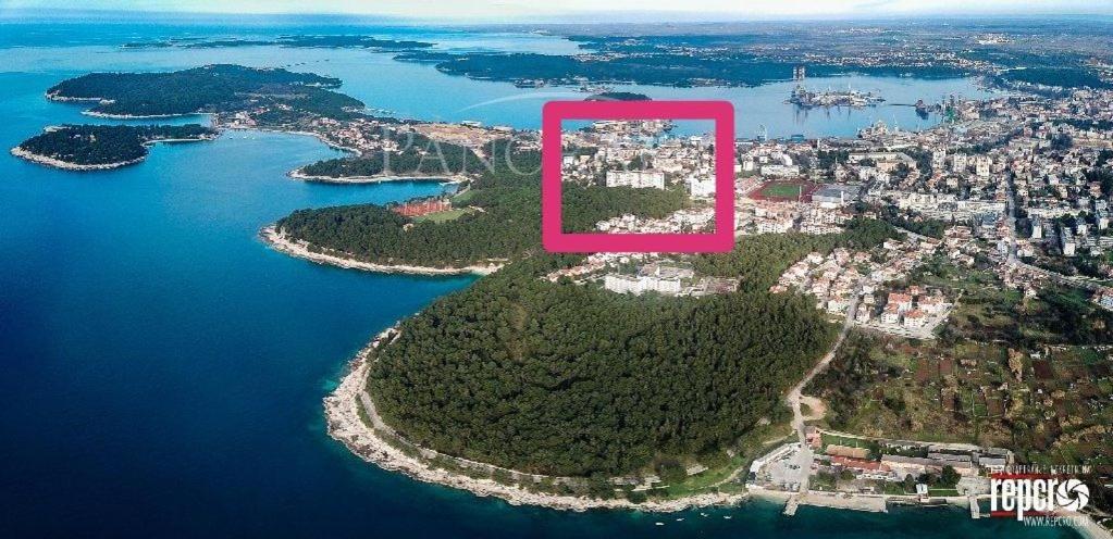 Popovic Appartement Pula Buitenkant foto